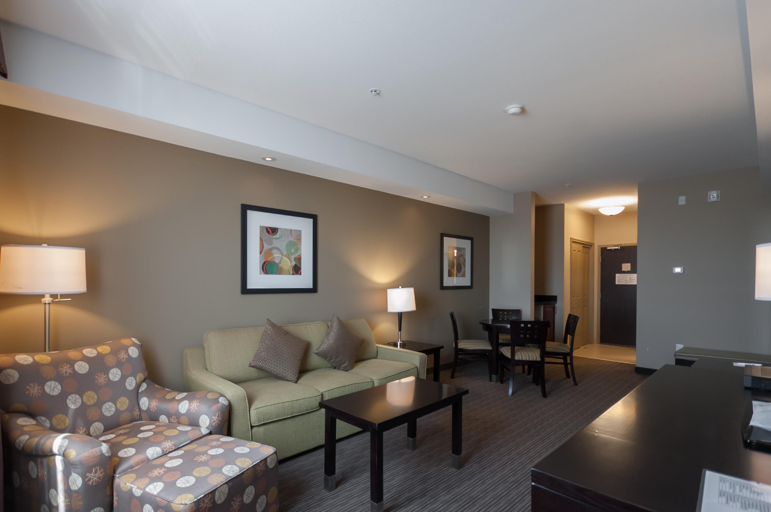Best Western Plus Moose Jaw Exterior photo