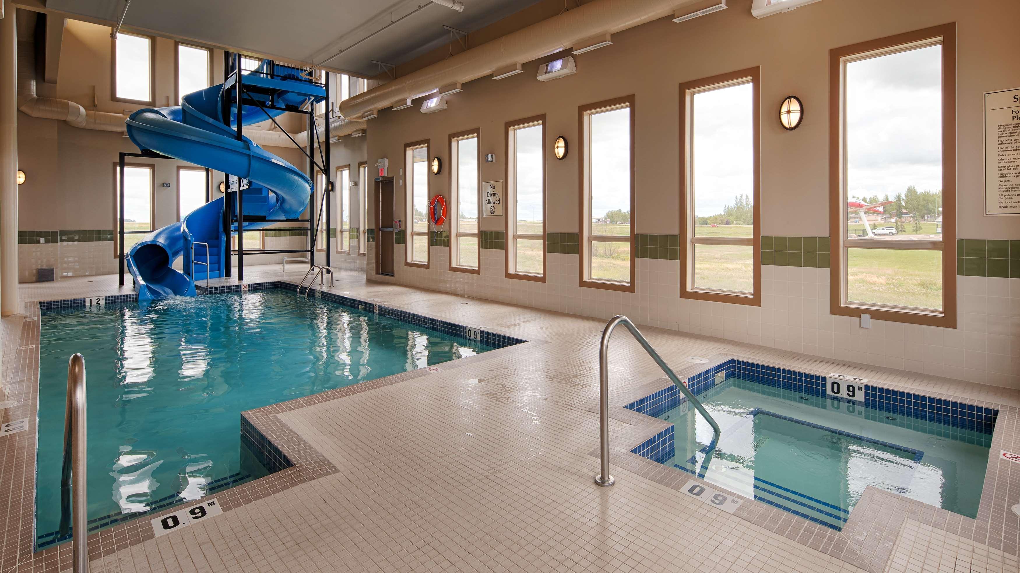 Best Western Plus Moose Jaw Exterior photo
