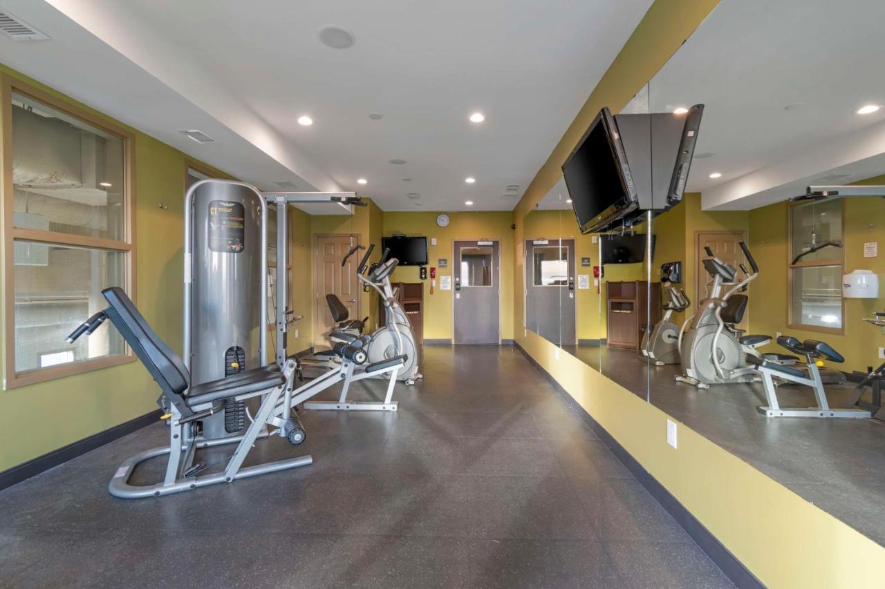 Best Western Plus Moose Jaw Exterior photo